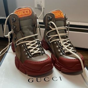 Woman’s Gucci winter boots